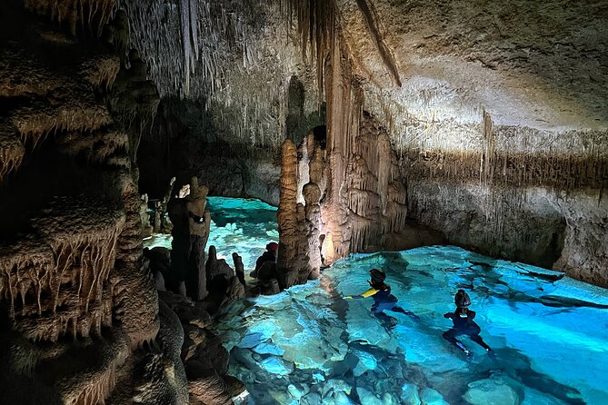 PREMIUM TOUR : Enjoy aquatic caves with caving guides - Inside the Cave: Rooms, Crystal Lakes, and Jurassic Formations