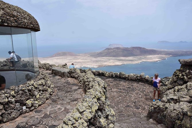 Premium Tour Timanfaya National Park and Cueva de Los Verdes - Small Practical Tips That Make a Big Difference