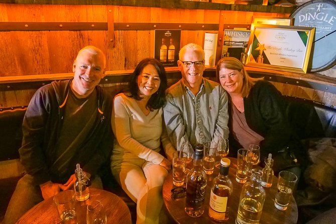 Premium Whiskey and Food Tasting in Dublin - The guide: how the talk turns into better ordering