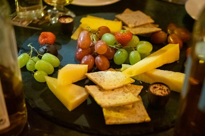 Premium Whiskey and Food Tasting in Dublin - Who this Dublin whiskey tour is best for
