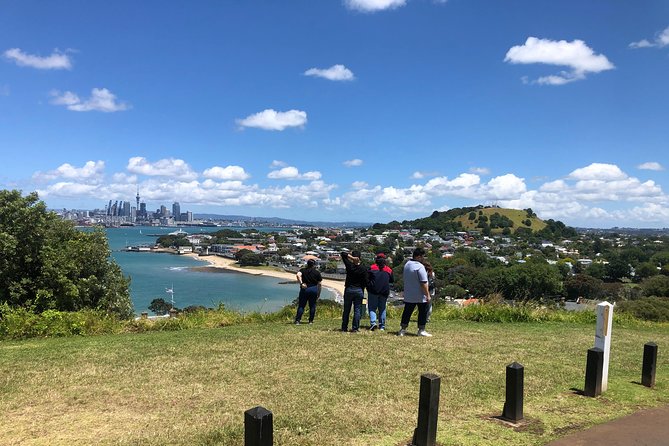 Private Auckland City Tour For Small Group in a luxury vehicle. - What the Best Guides Do with This Route