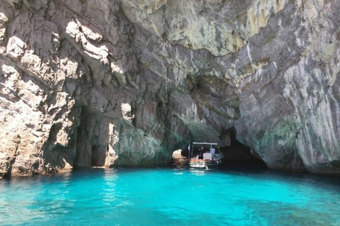 Private Capri Luxury Boat Experience: Cruise, Swim & Sunbathe - Price and Value: What You’re Paying For at $961 Per Person