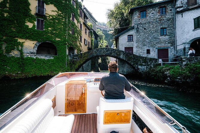 Private Cruise on Lake Como with Luxury Motorboat from 1H to 4H - Cernobbio to Moltrasio and Carate Urio: private villas, close views