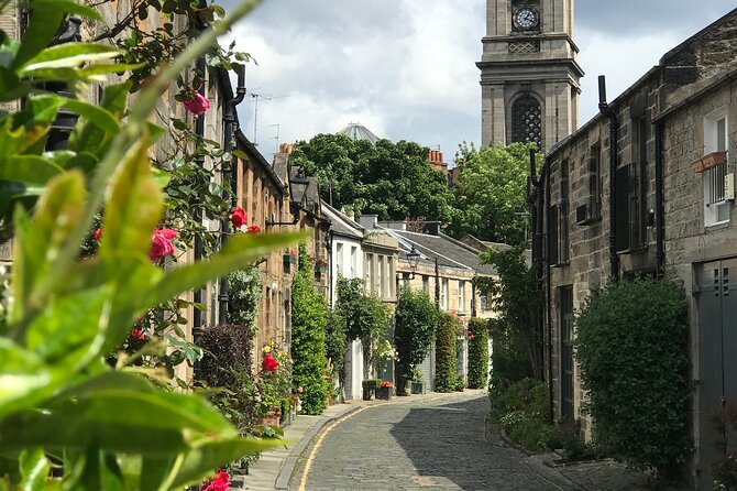 Private Edinburgh City 4-Hour Guided Tour in a black cab LEVC TX - Greyfriars and the quieter edges of Old Town