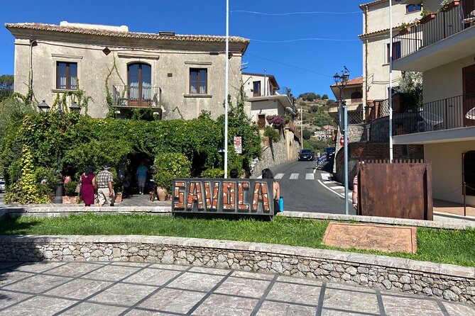 Private Godfather and Taormina Tour with Luxury Van - Why this Godfather-and-Taormina day makes sense from Messina