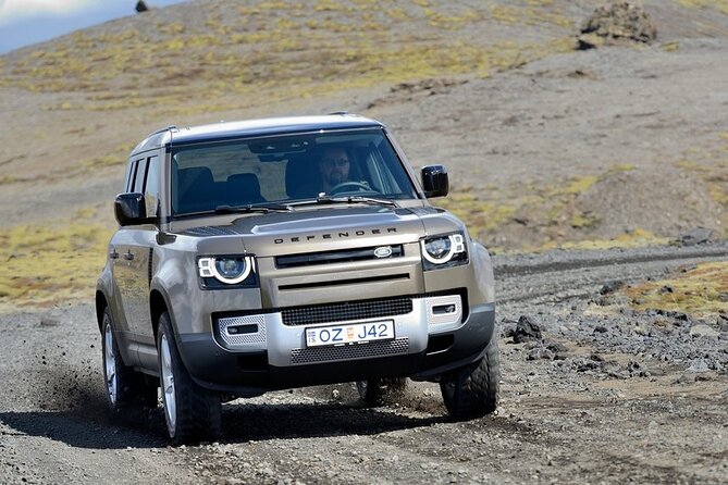 Private Golden Circle Tour by Luxury SUV from Reykjavik - Geysir Geothermal Area and Strokkur: Watching the Eruption Clock