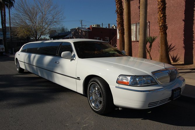 Private Las Vegas Airport to Hotel Luxury Limousine Transfer - Meet-and-greet and baggage help at the airport