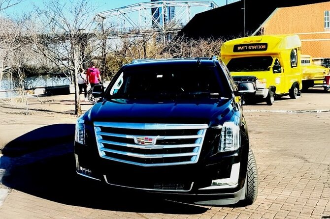 Private Luxe Transfer - The Pickup Moment: How Quick Communication Changes Everything