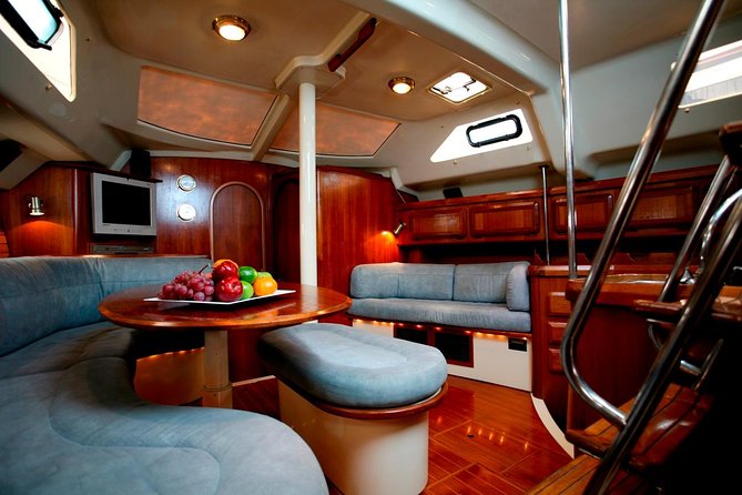 Private Luxury 42ft Sailing with Snorkeling in Los Cabos - Pelican Rock Snorkeling: The Main Event