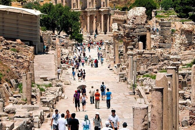 PRIVATE Luxury All Inclusive Ephesus Tour/Tickets&Lunch Included - Meryemana (Virgin Mary’s House): A Calm Pilgrimage Stop