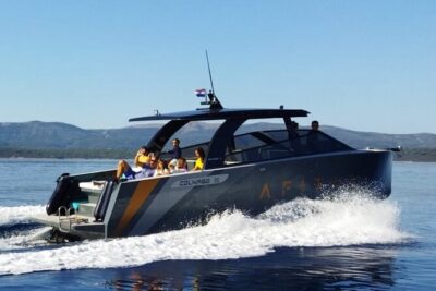 Private Luxury boat from Hvar, Brač and Split - Skippers Make It Personal: How Hvar and Brač Area Stops Get Chosen