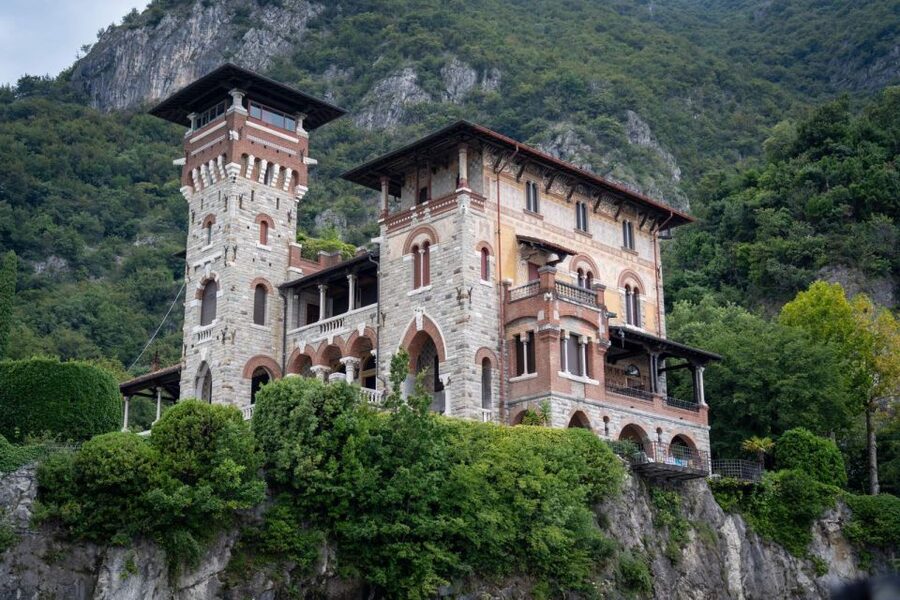 Private Luxury Boat Tour of Lake Como with Stops & Drinks - Isola Comacina and Orrido di Nesso: History With Teeth