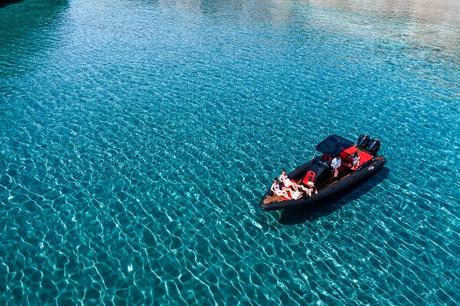 Private Luxury Boat Tour to Kleftiko Milos - Why a private 33-foot RIB changes how Milos feels