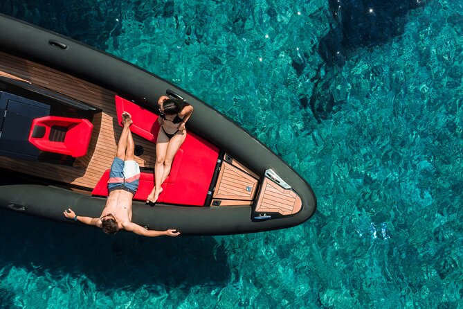 Private Luxury Boat Tour to Kleftiko Milos - Gerakas to Tsigrado back to shore: how the day hangs together