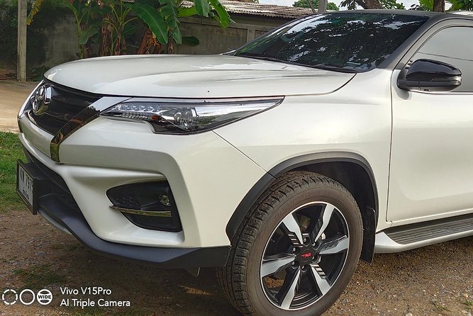 Private Luxury Car rental + English speaking driver: - How the 7-hour service works: pickup times, finish time, and the extra-hour rule
