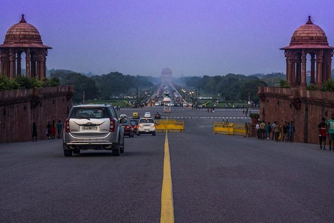Private Luxury Delhi - Agra - Jaipur Golden Triangle Tour - 3 Nights 4 Days - Guides and drivers: the difference between seeing monuments and understanding them