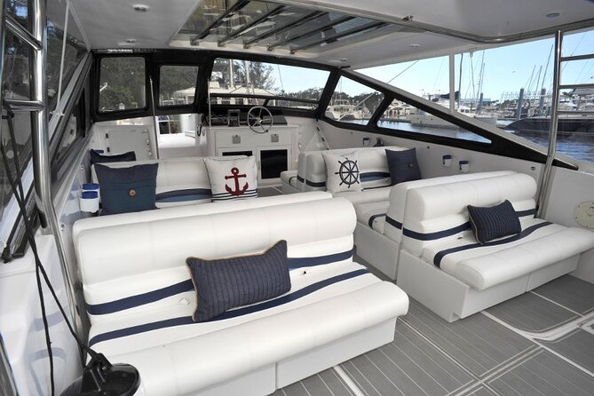 Private Luxury Power Catamaran. Enjoy USVI Aboard MV Hydra - St John’s north shore: Maho Bay or Honeymoon Beach