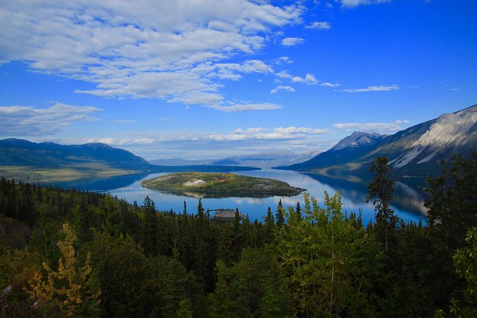 Private luxury shore excursion Skagway, AK to Emerald Lake, Yukon. - Who should book Skagway to Emerald Lake (and who should skip it)