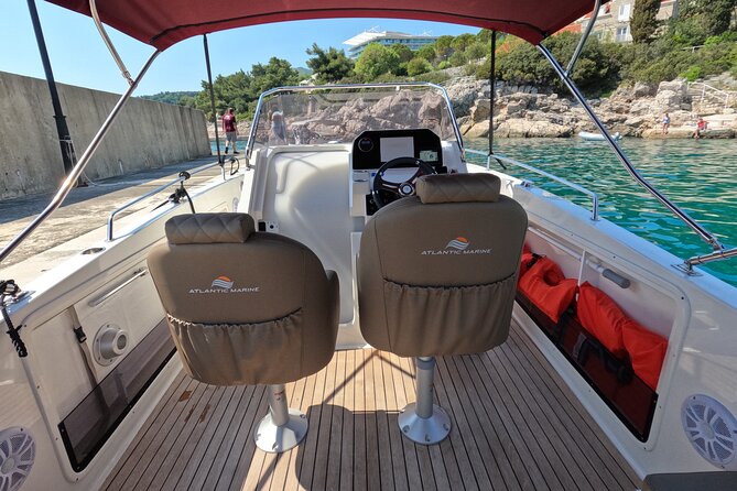 Private luxury speedboat tour-Islands, caves, beaches, snorkeling - Lokrum Island on Request: Fun Switch, Trade-Off Included