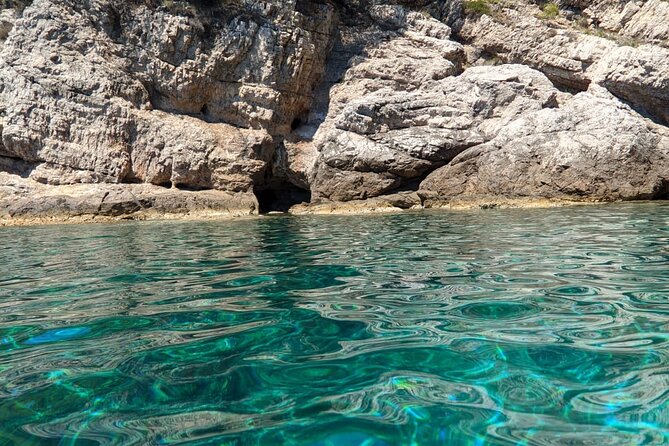 Private luxury speedboat tour-Islands, caves, beaches, snorkeling - Mljet National Park Option: Odysseus Cave and Salty Lakes