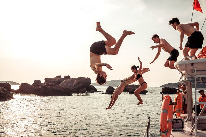 Private Luxury Sunset Cruise on Yacht in Nha Trang - Boarding, Safety, and That First Champagne-and-Fruit Welcome