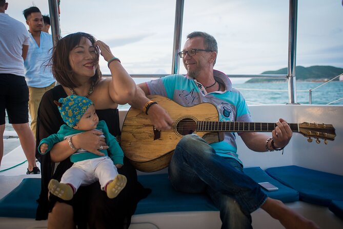 Private Luxury Sunset Cruise on Yacht in Nha Trang - Dinner in a Floating Village: Food, Drinks, and a Different Pace