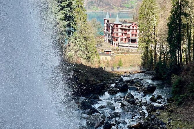 Private Luxury Tour of Switzerland - Lauterbrunnen waterfalls and Grindelwald peaks in one loop