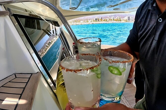 Private Luxury Yacht Chica 55' VIP All Inclusive + Jet Ski - Customizing Your Route and Choosing the Right Meeting Point