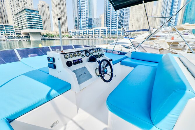 Private Luxury Yacht cruise around Atlantis and Dubai Marina - Food, BBQ Grill, and Drinks: How to Plan Without Stress