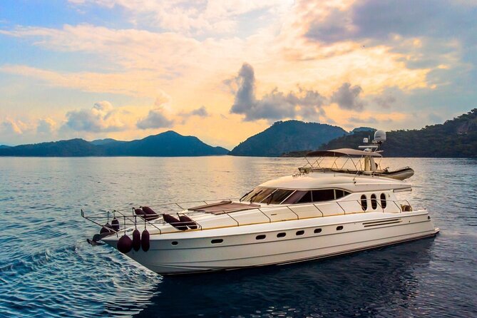 Private Luxury Yacht Cruise on Bosphorus - Why a private Bosphorus yacht for ~2 hours feels like value