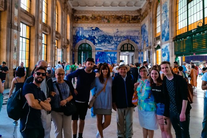 PRIVATE Porto walking tour with historian - Praça da Liberdade to Clerigos: Porto’s Power, Taste, and Taste Buds