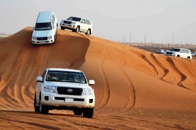 Private Premium Desert Safari 4x4 Vehicle with BBQ Dinner - DUBAI - The 4x4 dune bashing and sunset photo window