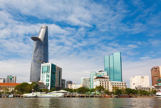 Private Saigon Ultimate Street Food & Motorbike Experience - Key things that make this tour work