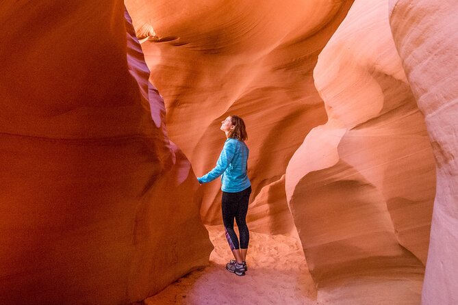 PRIVATE Tour to Antelope Canyon/Horseshoe Bend - Sedona hotel pickup and the long, scenic ride you do not have to drive
