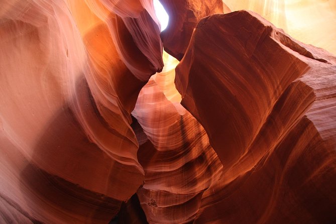 PRIVATE Tour to Antelope Canyon/Horseshoe Bend - Antelope Canyon on the Navajo Nation: the colors, the walk, and the guide moment