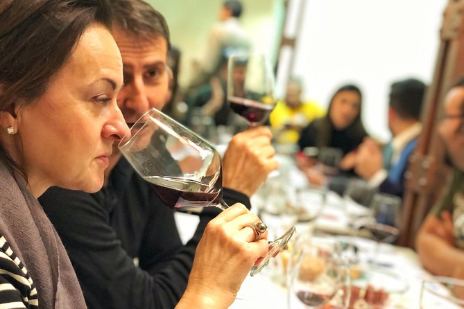 Private Wine & Gourmet Tapas Tour in Madrid with Sommelier - The tapas spread: comfort food that actually matches the drinks