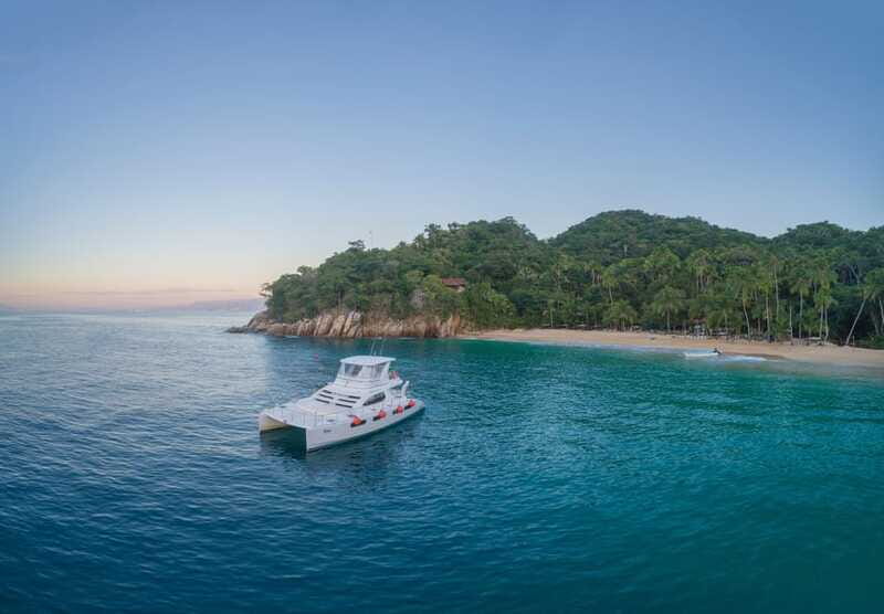 Puerto Vallarta: Luxury Yacht Tour with Lunch and Open Bar - Timing, Sea Conditions, and Safety: The Reality Check