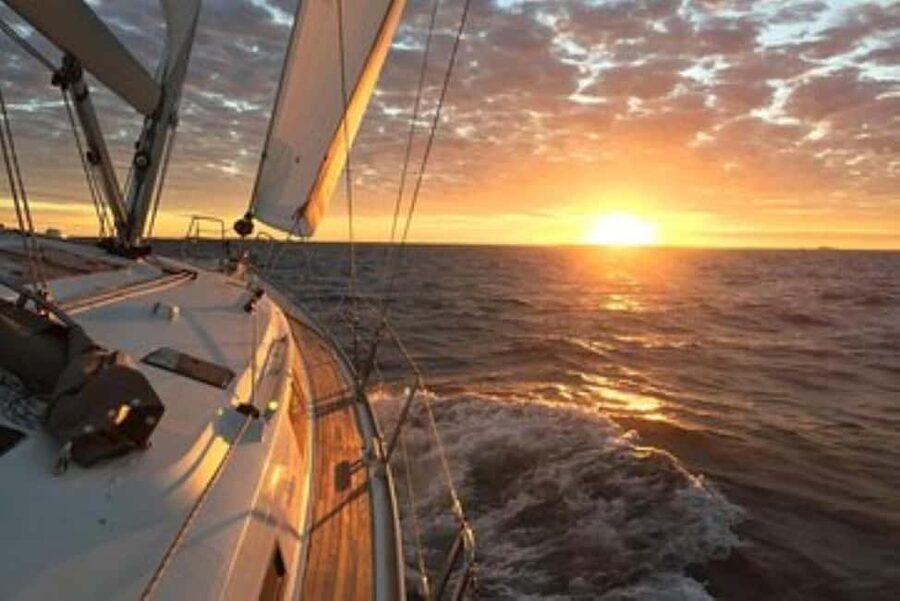 Rethymno: Luxury Sunset Cruise with Dinner and Drinks - Who this cruise suits best (and who might want a different plan)