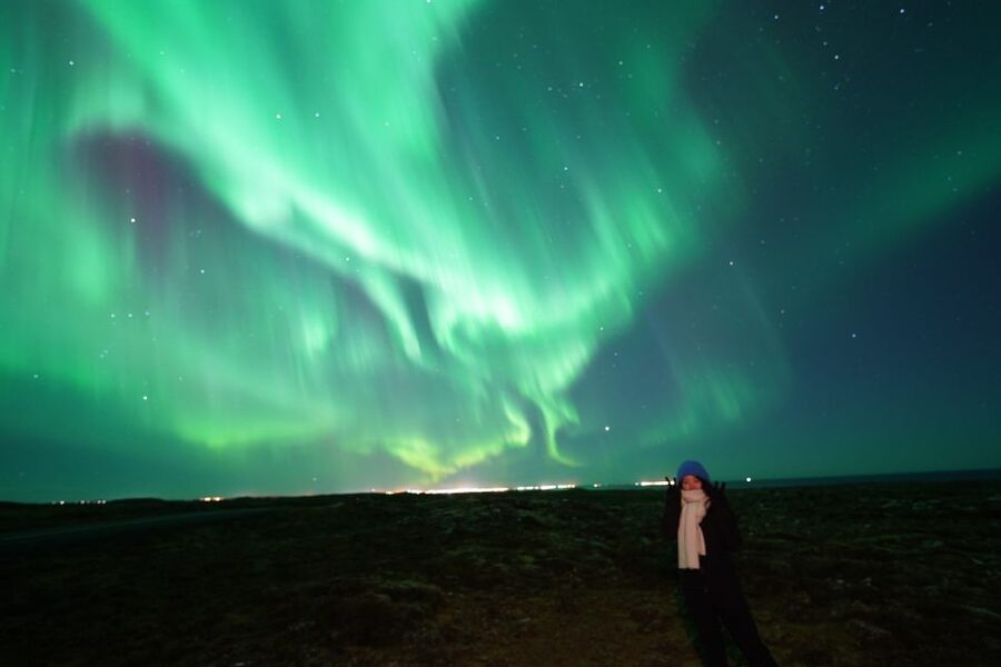 Reykjavik: Premium Northern Lights Tour with Free Photos - How guides chase aurora: moving spots, watching patterns, and patience