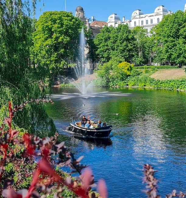 Riga: Private tour - City Panorama with premium class boat - Key highlights worth your attention