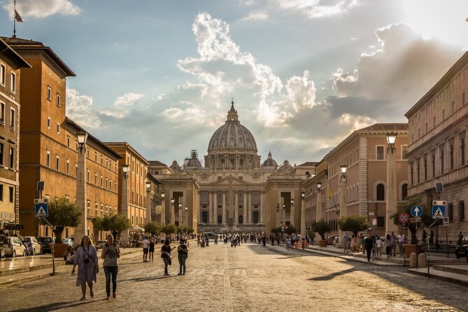 Rome Fiumicino Airport Transfer in Luxury Private Transportation - How the ride feels: calm, safe, and direct