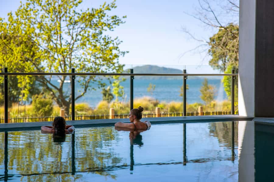 Rotorua: Lakefront Hot Springs & Spa - Luxury Māori Wellness - Te Pae Paru geothermal mud lounge: more skincare than you might expect