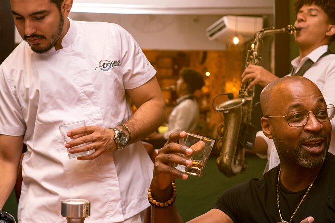 Rum & Rhythms a premium rum tasting with live music - The music show: a new fusion song after each pour