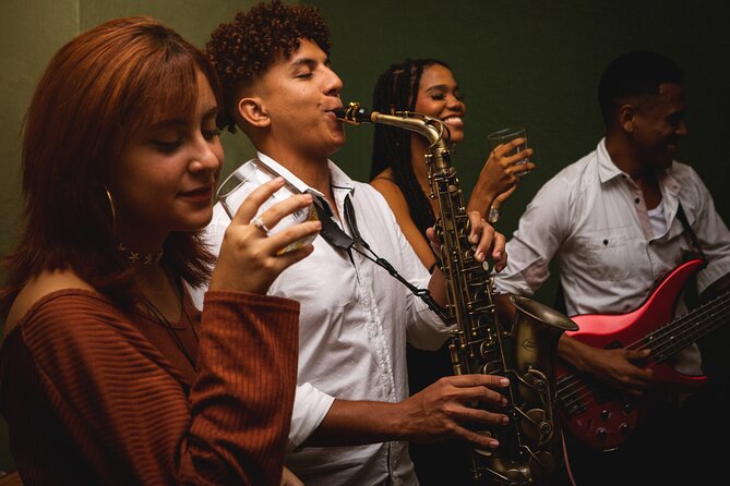 Rum & Rhythms a premium rum tasting with live music - What the tasting teaches: smell first, then sip for real flavor