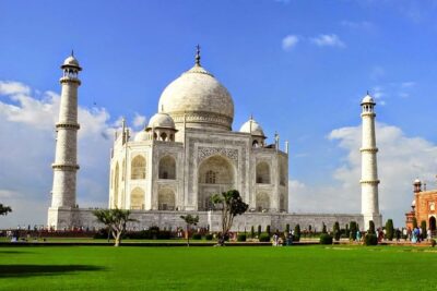 Same Day Luxury Taj Mahal, Fort & Baby Taj Tour from Delhi by Car - Getting into the Taj Mahal without the headache