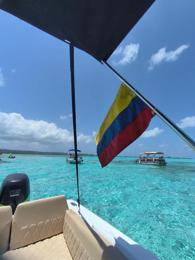San Andres: Private San Andres Bay Tour by Luxury Speedboat - Price and value: $450 per group up to 10
