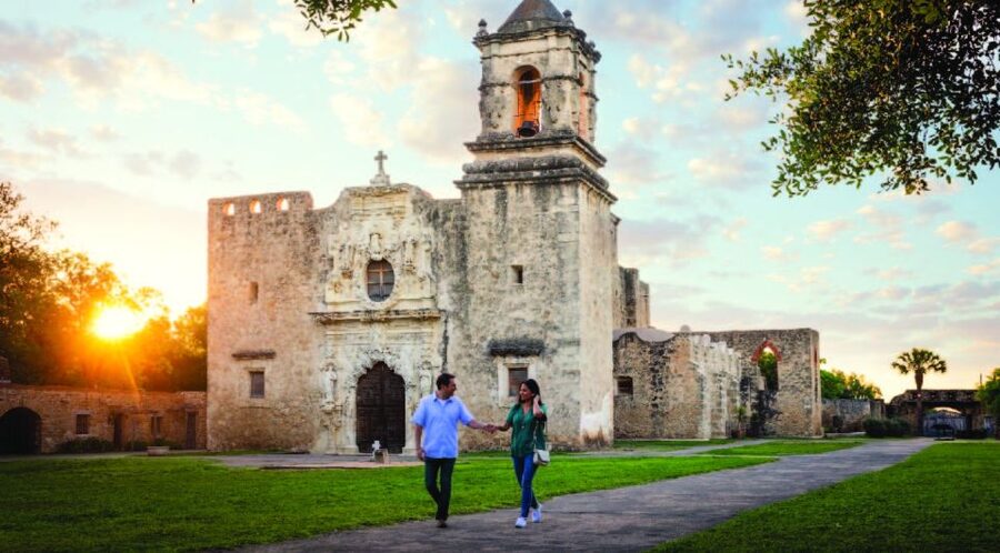 San Antonio Premium City Tour with Alamo & River Walk Cruise - River Walk cruise: where the narration turns sightseeing into a story