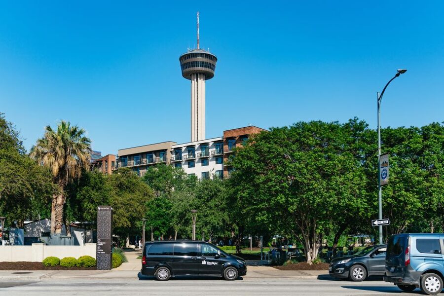 San Antonio: Premium Night Driving Tour with River Cruise - Who this tour fits best (and who should skip it)