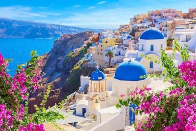 Santorini Luxury Private Island Tours by Golden Memories Tours - Oia First: Blue Domes, White Streets, and Photo-Ready Time
