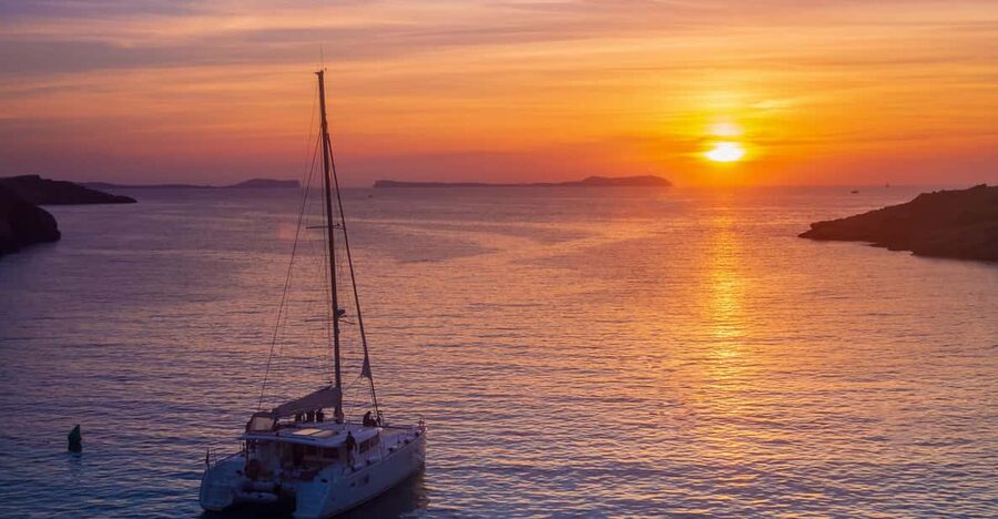 Santorini: Luxury Sunset Cruise with Dinner, BBQ, and Drinks - Red Beach, White Beach, and Akrotiri Lighthouse: Where the Photos Get Real